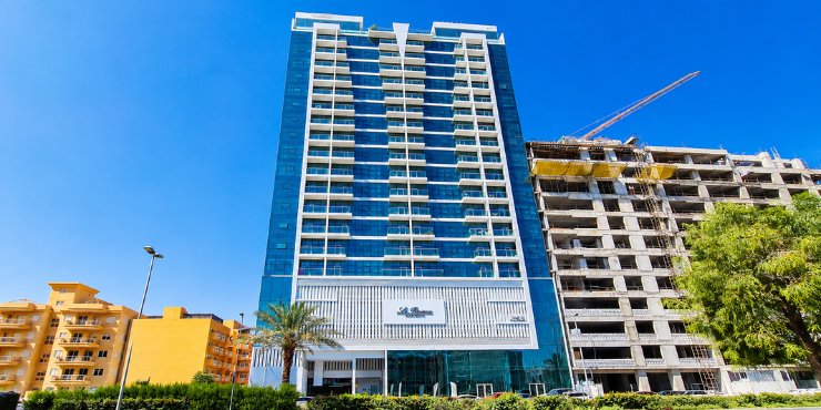 La Riviera Apartments