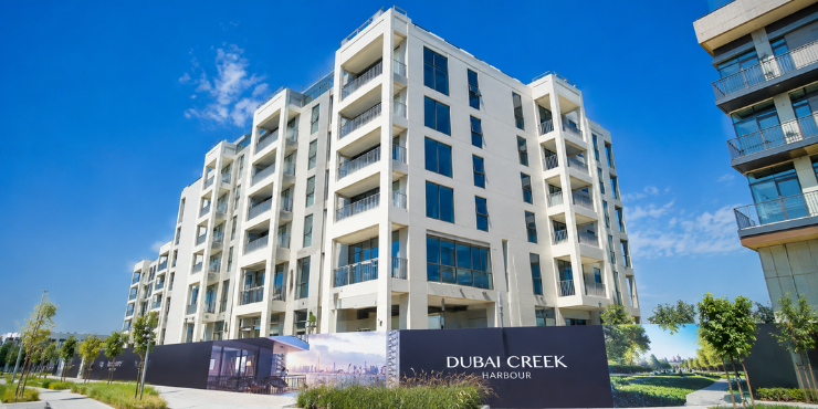Moor at Creek Beach Building 1