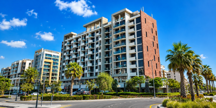 Azizi Riviera 8