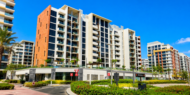 Azizi Riviera 19