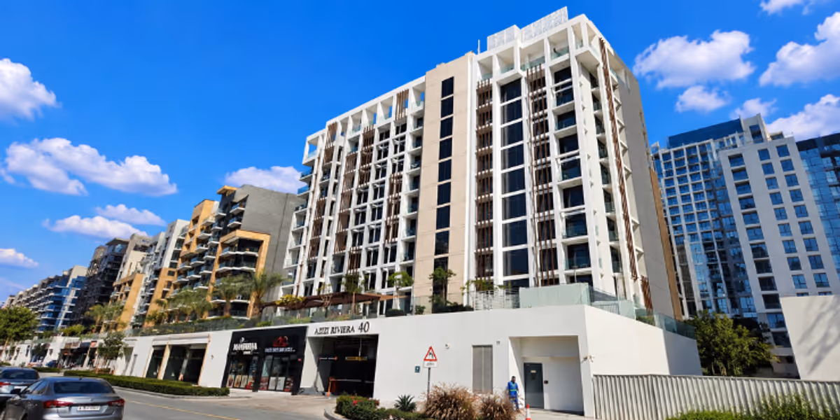 Azizi Riviera 40