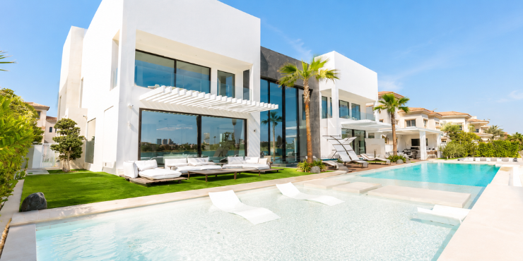 Signature Villas Frond C
