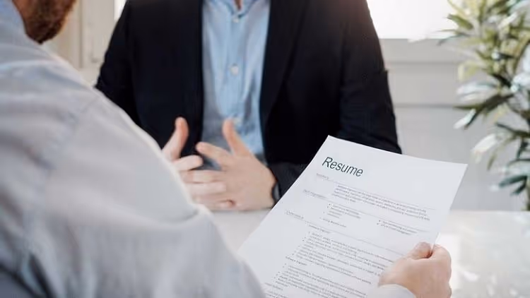 How to increase the chance of getting hired in the UAE?