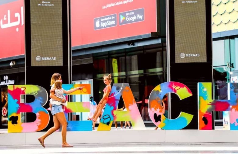 Tourist shopping in the world's best shopping malls in dubai
