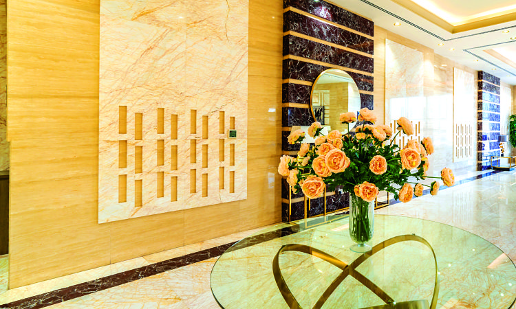 Conqueror Tower - Elegant Lobby