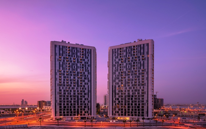 Meera Residence - Prime Location