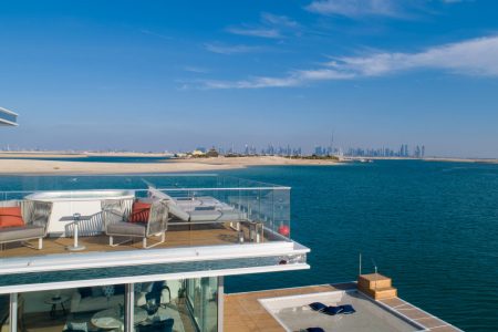 The Floating Seahorse Villas by the Heart of Europe