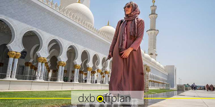 اهتم بملابسك عند زيارة المنازل والمساجد في دبي