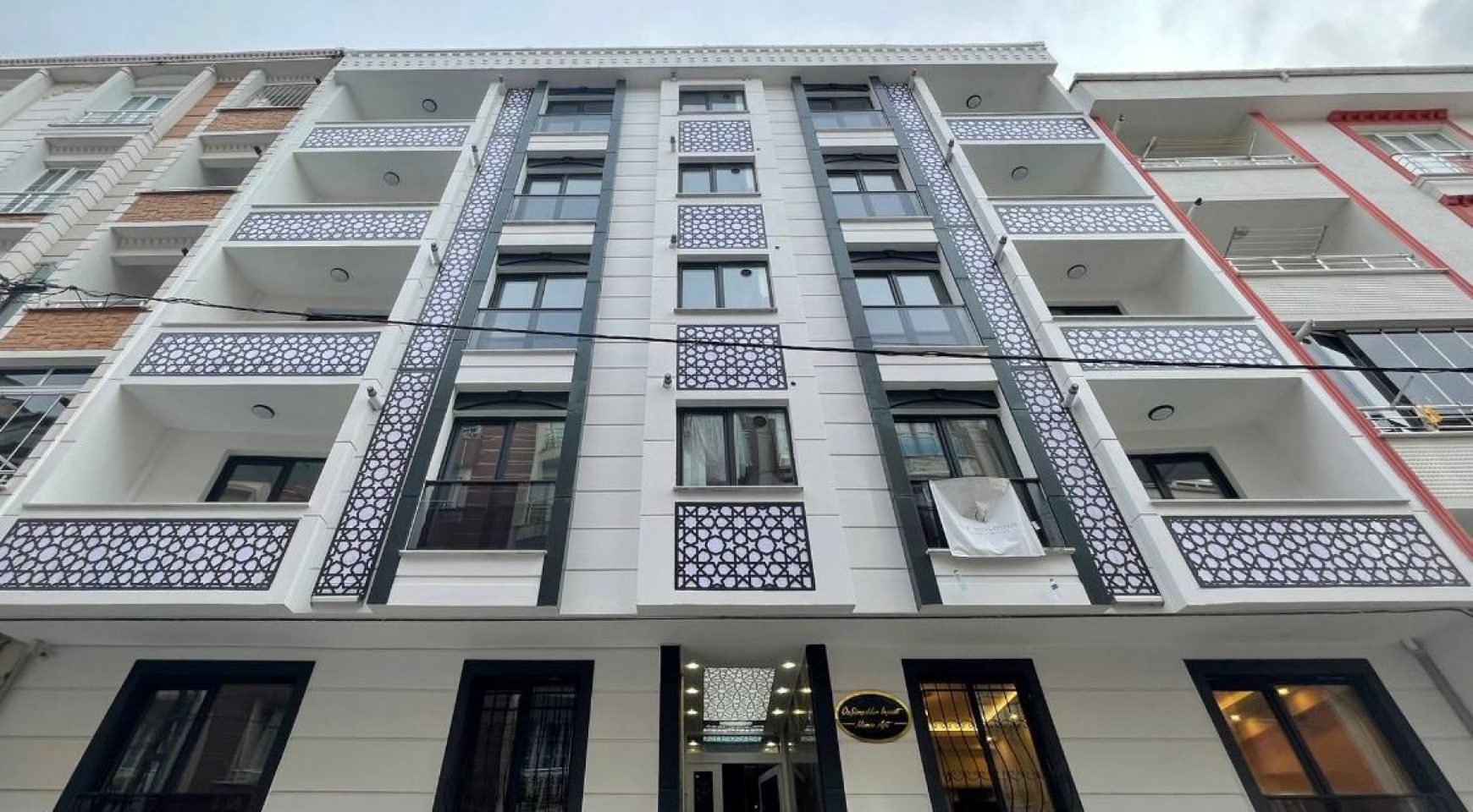 Oz Suite Apartments