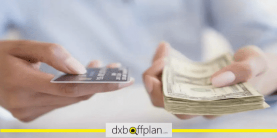 Card vs. Cash in Dubai