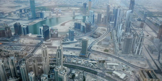 قطعة أرض متعددة الاستخدامات للبيع، مثالية للمشاريع السكنية.