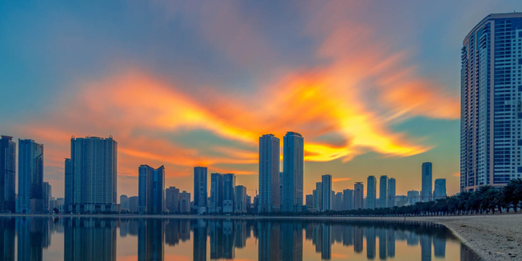 أرض متعددة الاستخدامات للبيع في الخان، الشارقة