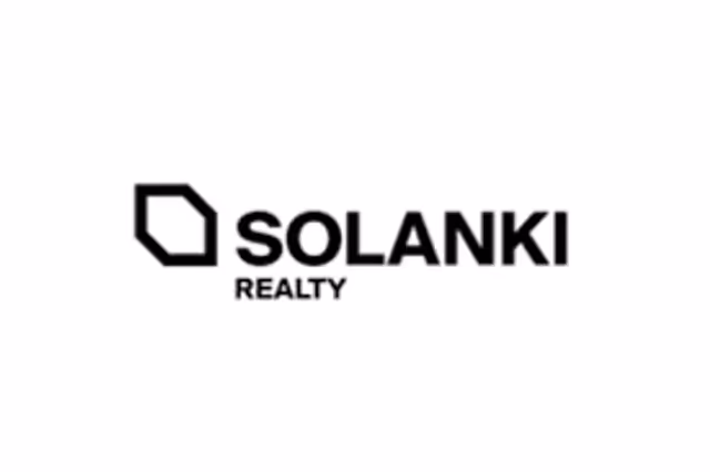 سولانكي للتطوير العقاري logo